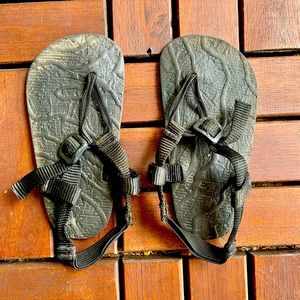 Unshoes Minimalist Barefoot Kids Sandals Water Shoes EU 23, US 7 Junior